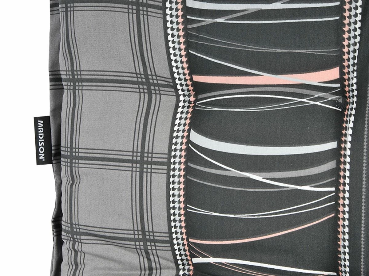 Madison Lines Grey Hoge Rug Tuinkussen 3 Madison Lines Grey Hoge Rug Tuinkussen